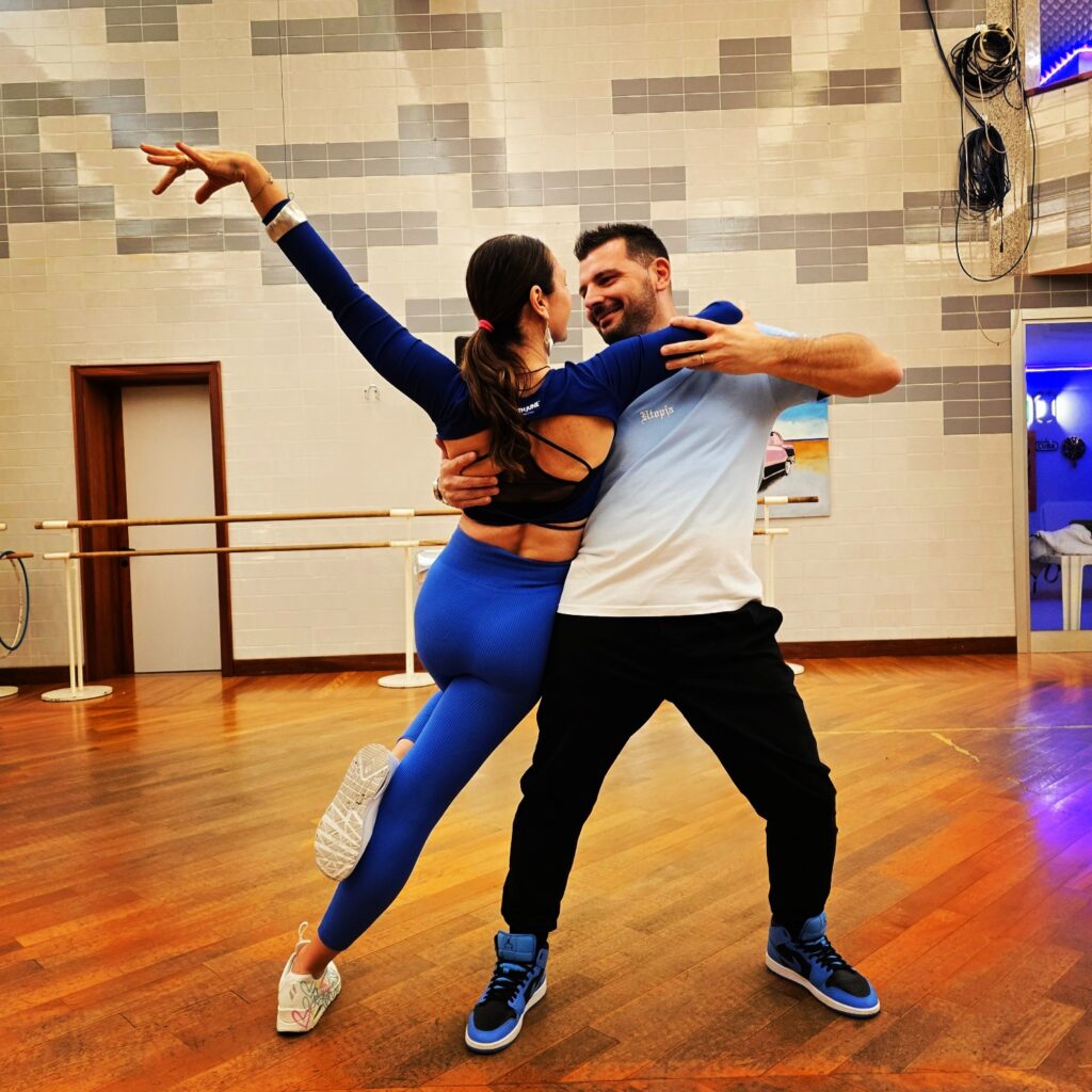 scuola di salsa e bachata a roma